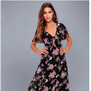 Lulu’s Floral Maxi Dress NWT